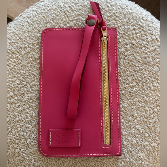 Portland Leather Goods - Pink Leather Wristlet - Picture 6 of 9